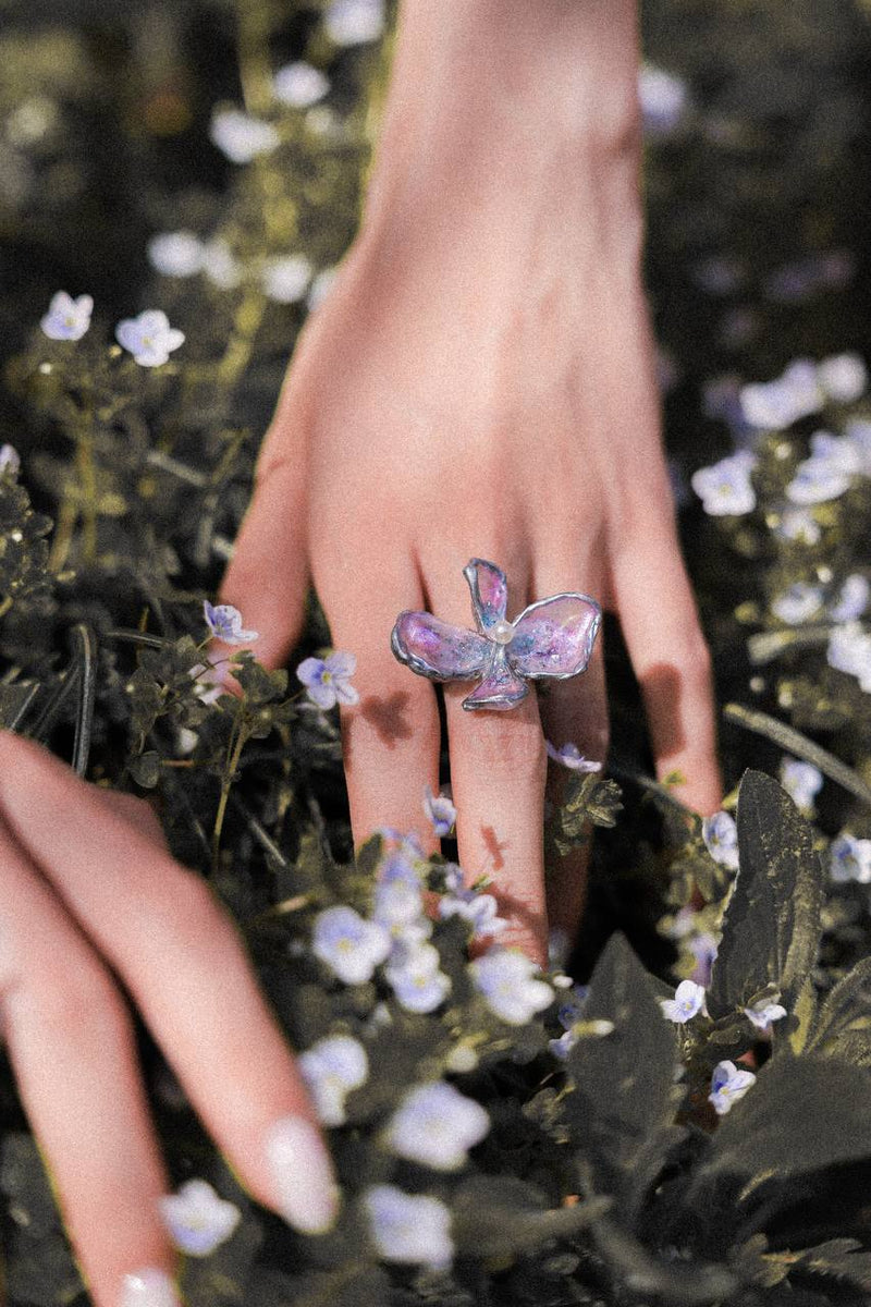 Clover ring