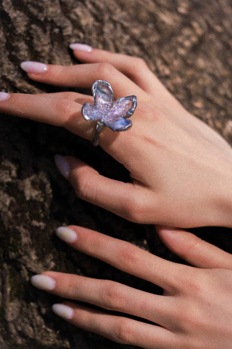 Butterfly ring